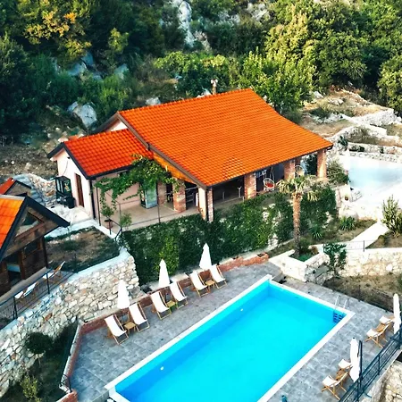 Сasa de vacaciones Peuta Hill