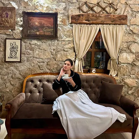 Апартаменты Peuta Hill *